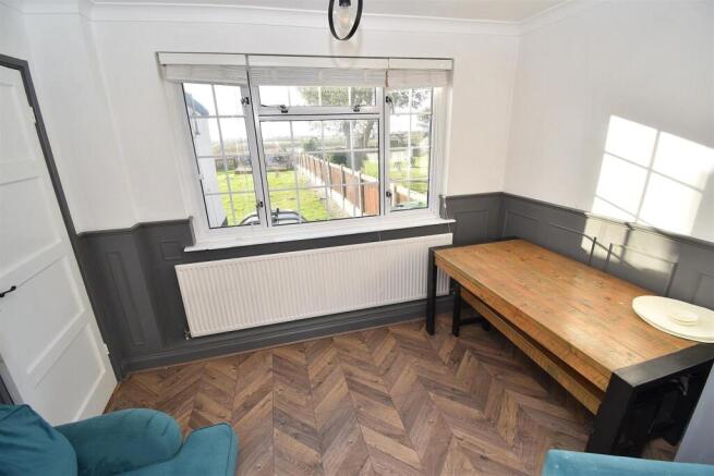 Dining Area.JPG