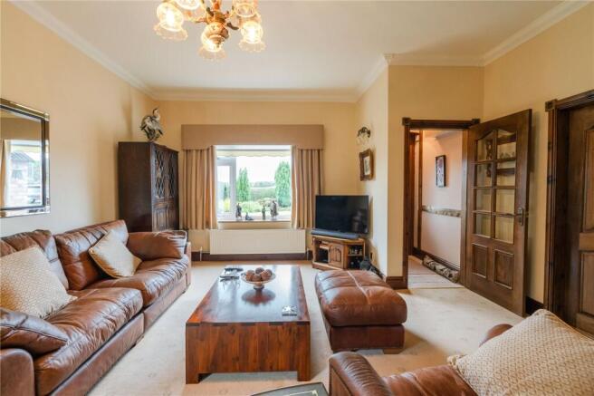 Living Room (2)