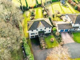 Willow Cottage, Leas Gardens, Scholes, Holmfirth HD9 1UG