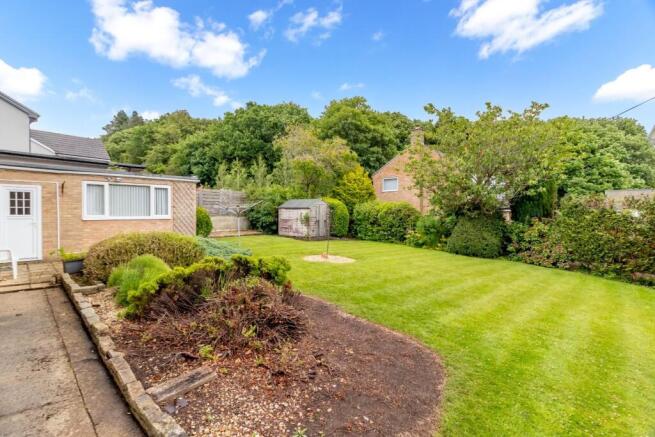 4 bed Detached for sale Image 12