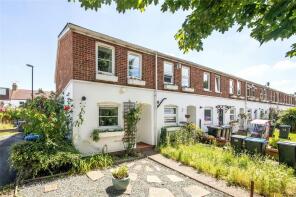 20, St Lukes Close, South Norwood, London SE25 4SX