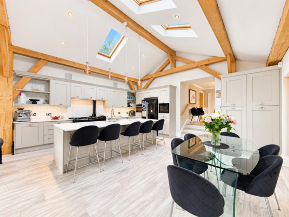 Kitchen Dining/Family