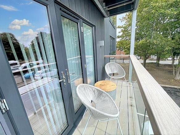 IMG_1060_4_Balcon...