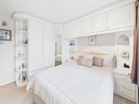 3 bed Semi-Detached for sale Image 10