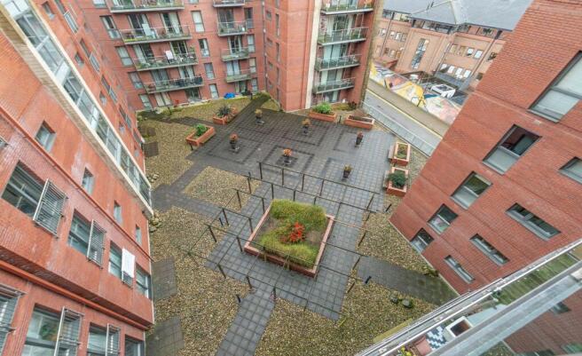 2 bed Flat to rent Image 5