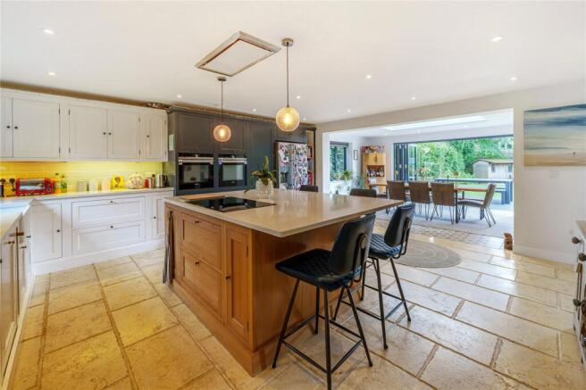 Kitchen/ Breakfast