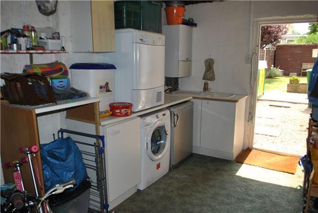 Garage/Utility Room
