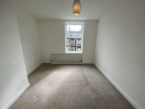 2 bed Terraced to rent Image 8