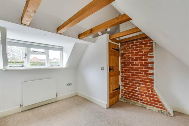 13. Bedroom.jpg