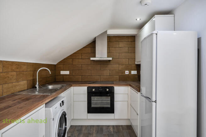 fcb08d1b-a449-470...