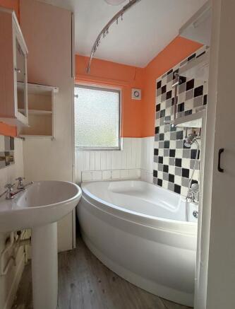 2 bed Detached Bungalow for sale Image 8