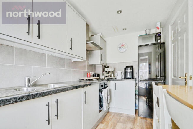3 bed Semi-Detached for sale Image 8