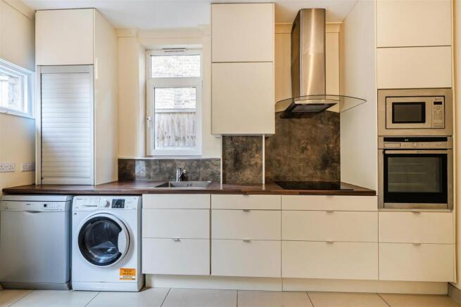 kitchen 22 .jpg