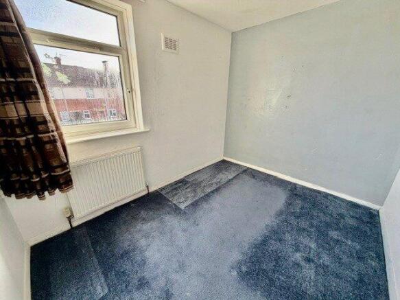 3 bed Town House for sale Image 9