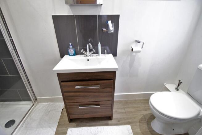 Master En-suite