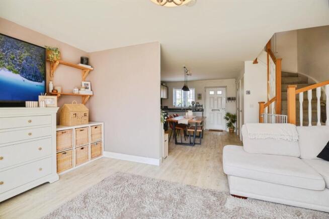 3 bed Semi-Detached for sale Image 7