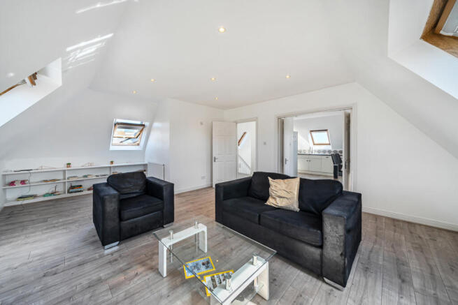 1336022-7-689601c...