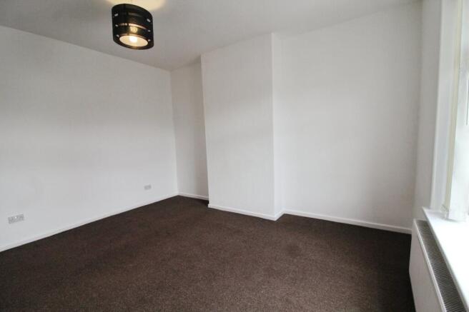 2 bed Terraced to rent Image 8
