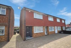 4, Temple Croft, Ashford TW15 1TJ