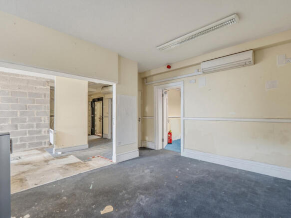 4 bed Character Property for sale Image 4