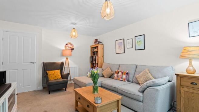 3 bed Semi-Detached for sale Image 6