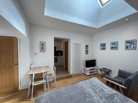 Bedroom/Lounge