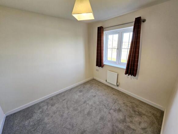 4 bed Semi-Detached for sale Image 12