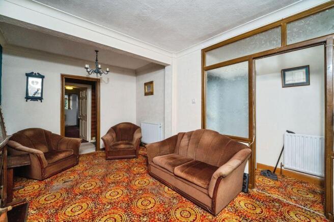 Lounge 1 pic 2