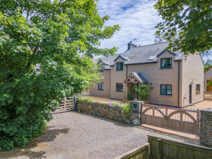 Plum Tree House Little Newcastle SA62 5TD