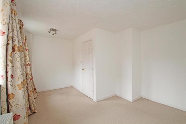69BGW - Bedroom two 2.jpg