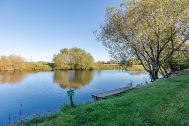 Riverside location (summer&spring)