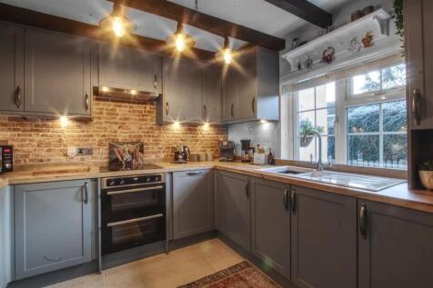 Cambridge Road, Thundridge, SG12