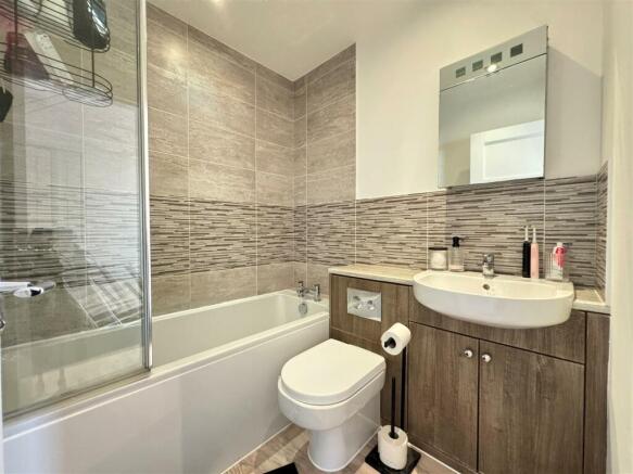 Bathroom.jpg