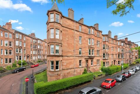 3/2 8 Garrioch Drive, North Kelvinside, G20 8RP