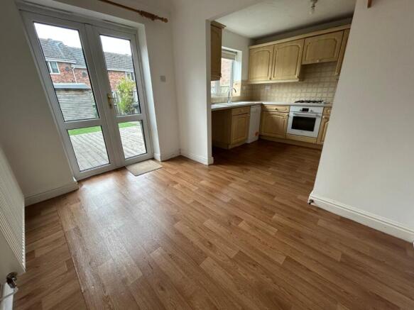 4 bed Terraced to rent Image 4