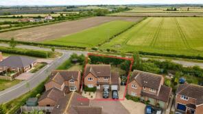 61, Moore Close, Claypole NG23 5AU