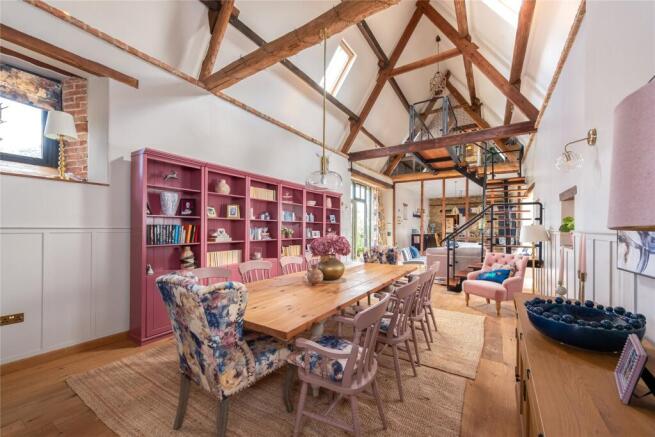 Sitting/Dining