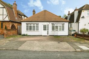 3, Hill Crescent, Hornchurch RM11 2AP
