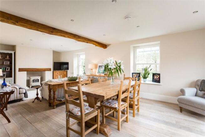 4 bed Detached for sale Image 6