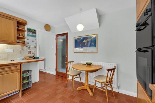 4 bed Detached for sale Image 7