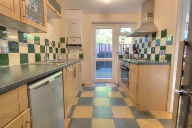 Kitchen: