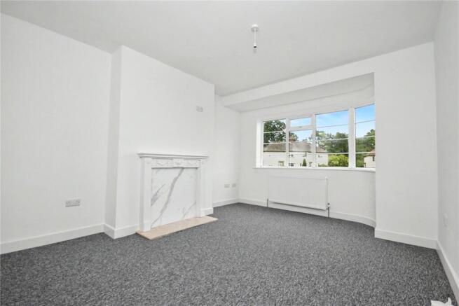 2 bed Apartment for sale Image 4