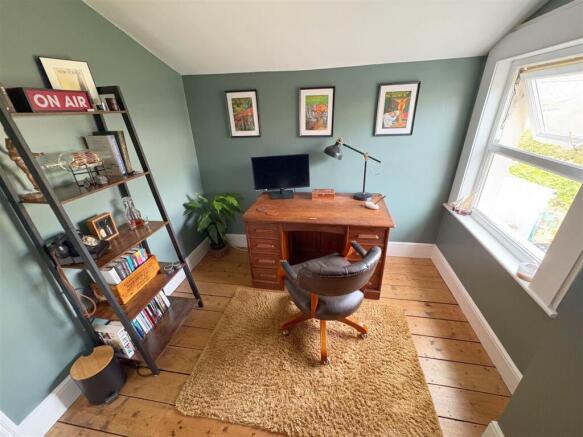 Bedroom 3 Study.jpg