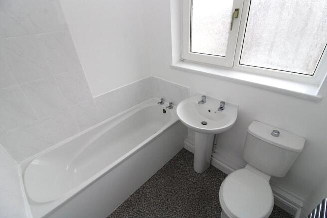 2 bed Semi-Detached for sale Image 11