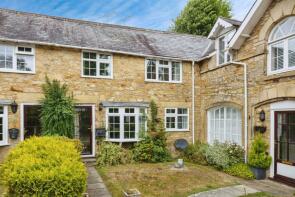 5, Queens Mews, Rye Road, Hawkhurst, Cranbrook TN18 4EZ