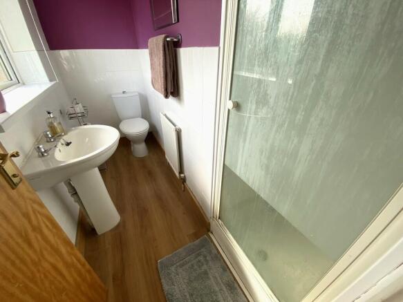 Ensuite Shower ro...