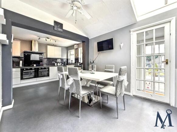 Open Plan Dining Room