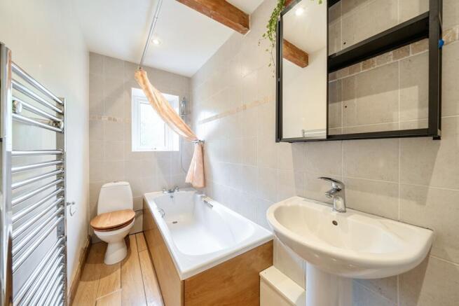 2 bed Cottage for sale Image 7