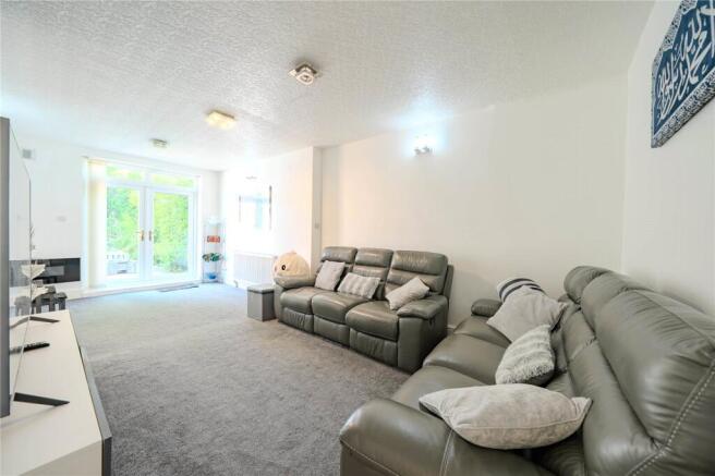 6 bed Semi-Detached for sale Image 4