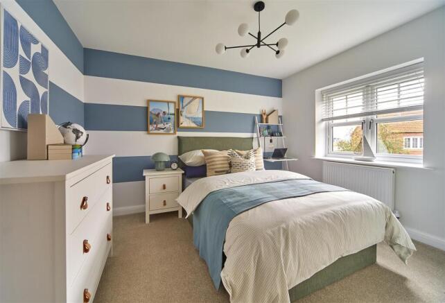 4 bed Detached for sale Image 11